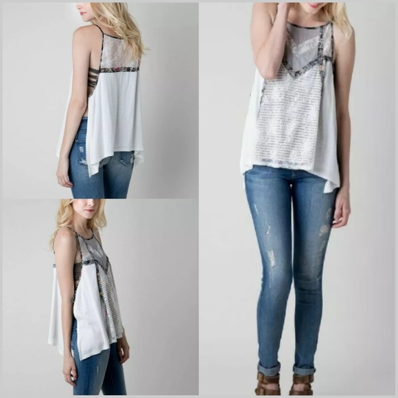 gimmicks by BKE Tops - Gimmicks by BKE Large Flowy Layered Tank Top